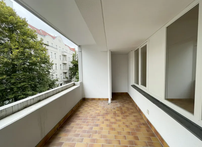 WG-geeignete 4-Zimmer-Balkonwohnung im Kiez — photo 1